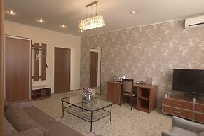 Crona Medical & SPA Hotel