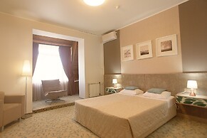Crona Medical & SPA Hotel