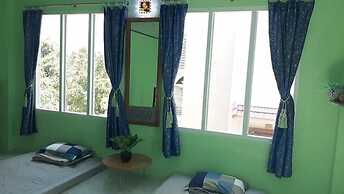 Nha Sin's Homestay - Hostel
