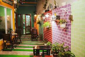 Nha Sin's Homestay - Hostel