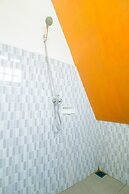 OYO 921 Hotel Ratu Pantai