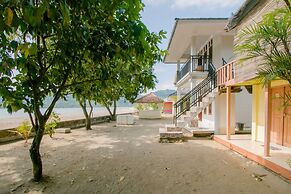 OYO 921 Hotel Ratu Pantai