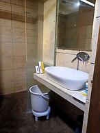 Super Inn Armoise Hotel