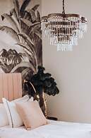 Ocho Suites & Kitchen