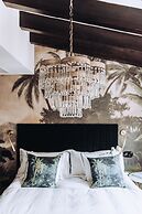 Ocho Suites & Kitchen