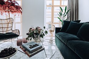 Ocho Suites & Kitchen