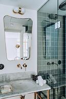 Ocho Suites & Kitchen