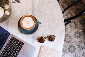 Ocho Suites & Kitchen