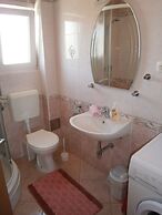 Beautiful Holiday Apartment Sanela for Relaxed Vacation