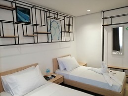 Hotel Rupert A Baler