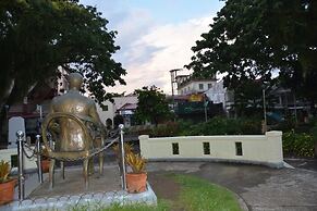 Hotel Rupert A Baler