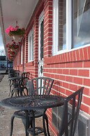 Algoma Motel