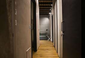 Edward Rooms & Wellness