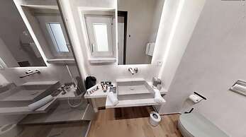 Edward Rooms & Wellness