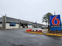 Motel 6 North Little Rock, AR