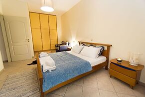 Lux Airport Apartment