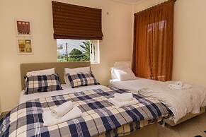 Lux Airport Apartment