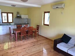2 Bedroom Apartment With Beautiful Views