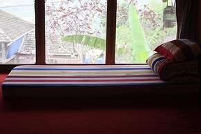 Po Mu House - Hostel