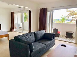 Sunset Cove Beach & Dive Resort
