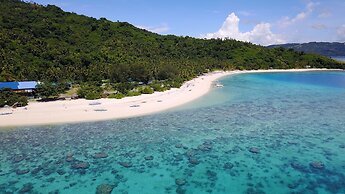 Sunset Cove Beach & Dive Resort