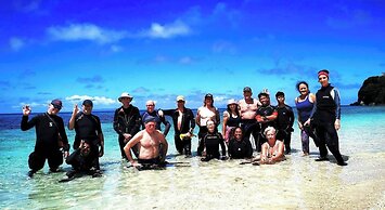 Sunset Cove Beach & Dive Resort