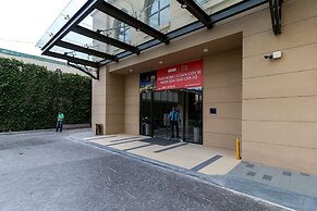 Christina's Saigon - Icon 56 Apartment