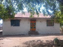 Wasini Dolphin Divers Lodge - Hostel