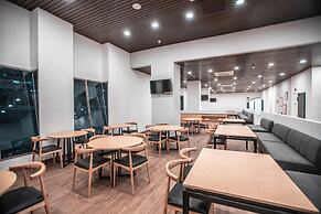 Super OYO Townhouse 1 Hotel Salemba