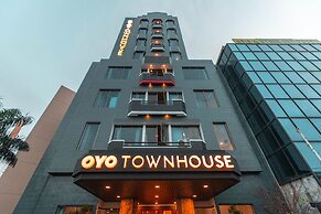 Super OYO Townhouse 1 Hotel Salemba