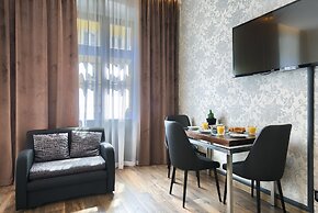 Aparthotel New Lux