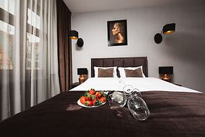 Aparthotel New Lux