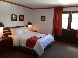 Explorer Deluxe Hotel