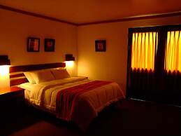 Explorer Deluxe Hotel