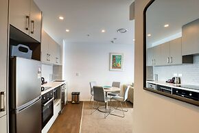 Ramada Suites By Wyndham Victoria Street West