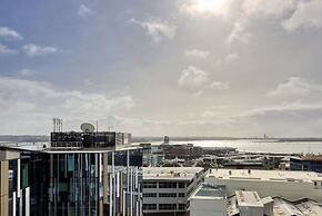 Ramada Suites By Wyndham Victoria Street West