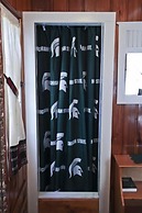 #1 - Cedar Village 2 Bedroom Cabin by RedAwning