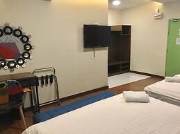 W Hotel Cemerlang