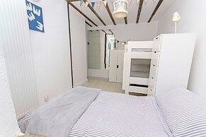 Shippenrill Croyde 6 Bedrooms, Sleeps 14, Hot Tub