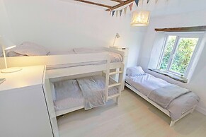 Shippenrill Croyde 6 Bedrooms, Sleeps 14, Hot Tub