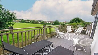 Bag-end House 7 Bedrooms, Sleeps 14, Hot Tub