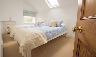 Bridge Cottage Croyde 3-4 Bed, Sleeps 8, Hot Tub