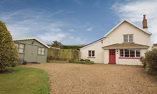 Bridge Cottage Croyde 3-4 Bed, Sleeps 8, Hot Tub