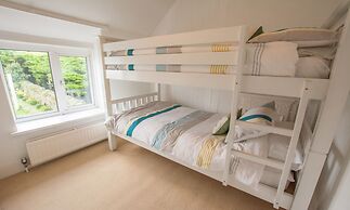 Bridge Cottage Croyde 3-4 Bed, Sleeps 8, Hot Tub