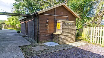 Streamways Nr Croyde 6 Bedroom, Sleeps 12-16, Hot Tub