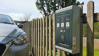 Streamways Nr Croyde 6 Bedroom, Sleeps 12-16, Hot Tub