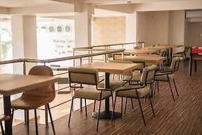 iCom Marina Sea View