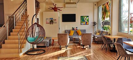 iCom Marina Sea View