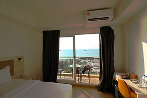 iCom Marina Sea View