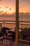 iCom Marina Sea View